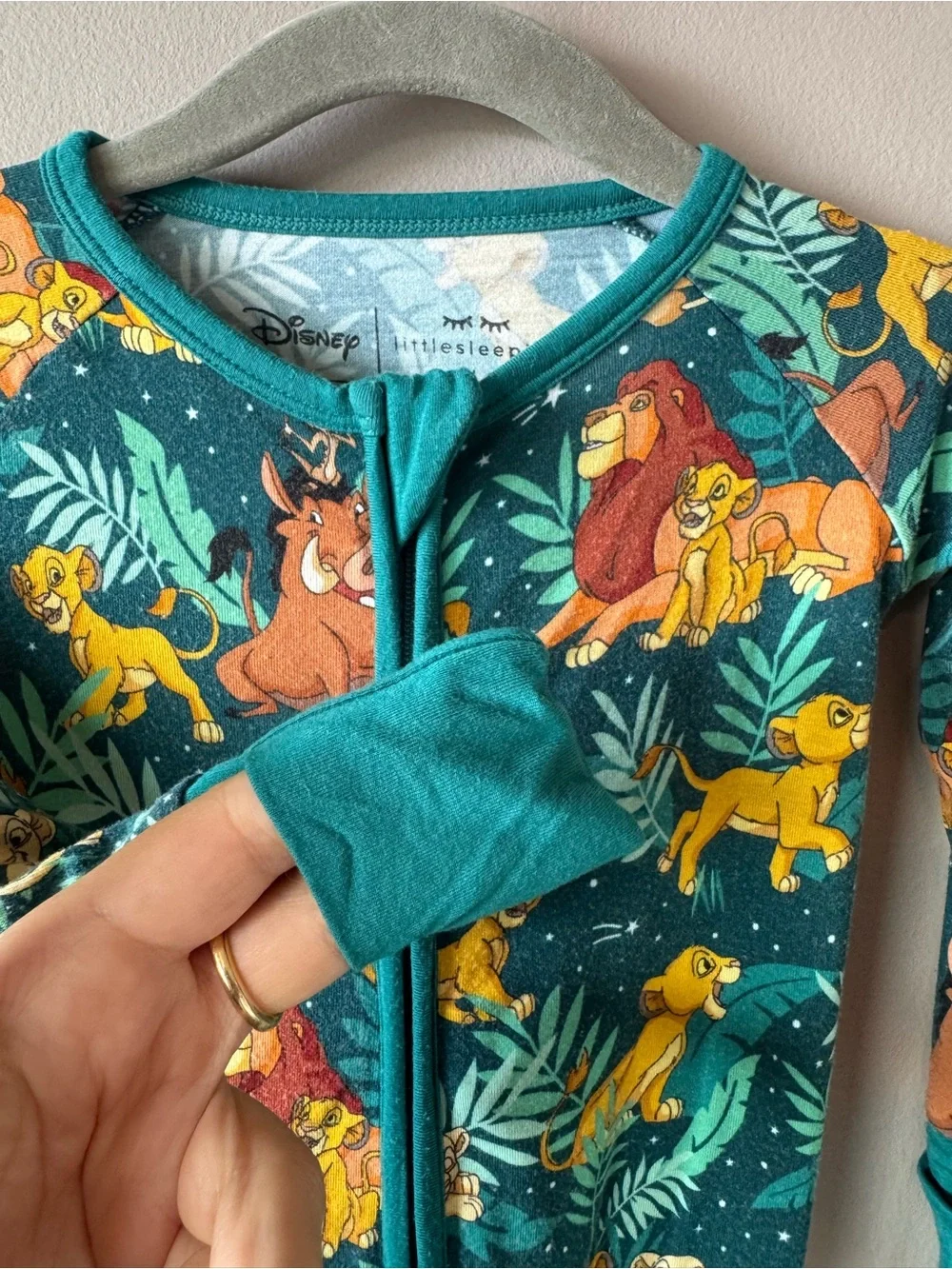 Little Sleepies x Disney Lion King Bamboo Long Sleeve Zippy Sleeper ‎6-12 months
